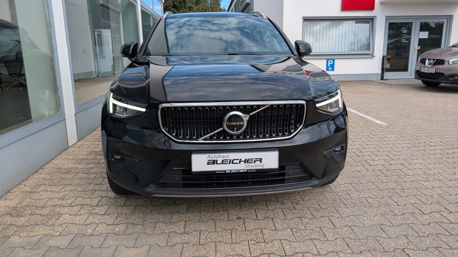 Fahrzeugabbildung Volvo XC 40 B4/Standheizung/Winterpaket