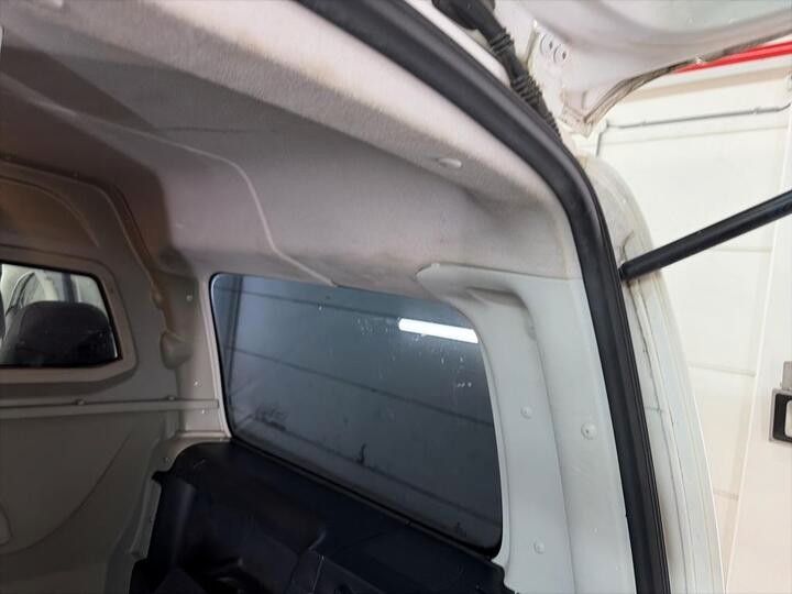 Fahrzeugabbildung Volkswagen Caddy Maxi TRENDLINE TDI NAVI GRA 5-SITZE