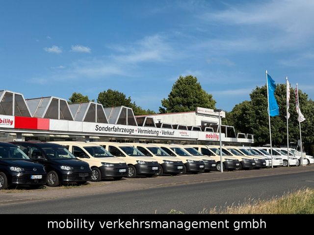 Volkswagen Caddy Life Maxi Rollstuhlumbau LED Taxi/Mietwag.