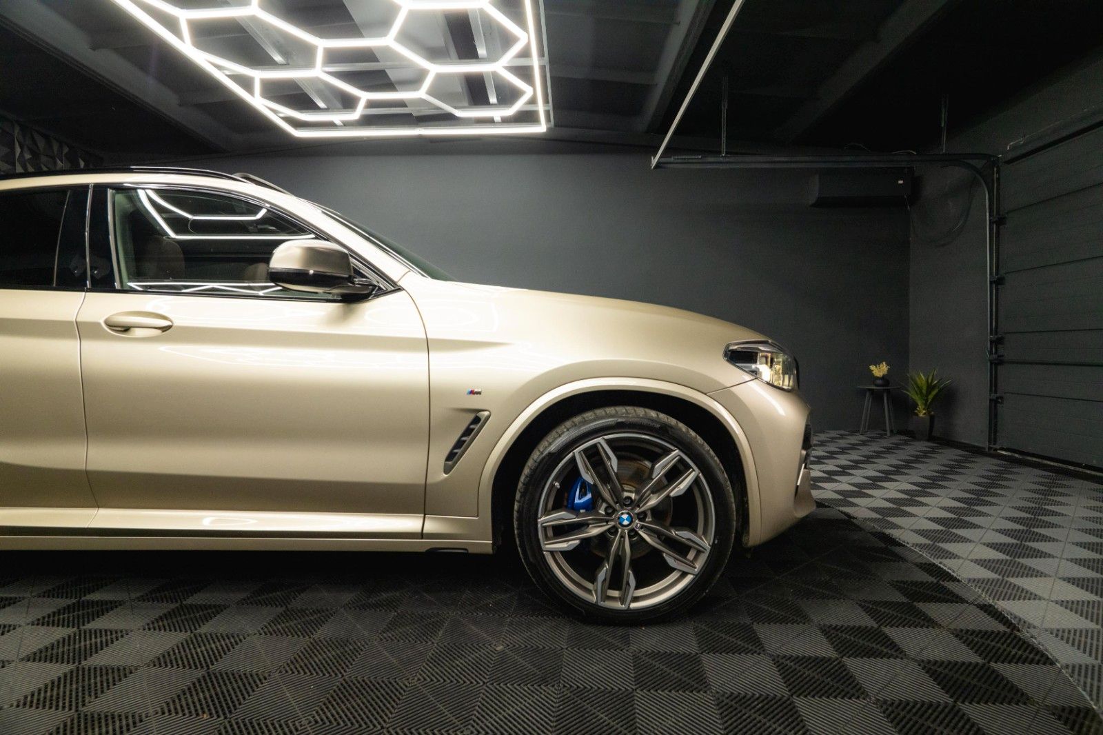 Fahrzeugabbildung BMW X4 M40i M Performance Shadow Line | Pano | LED