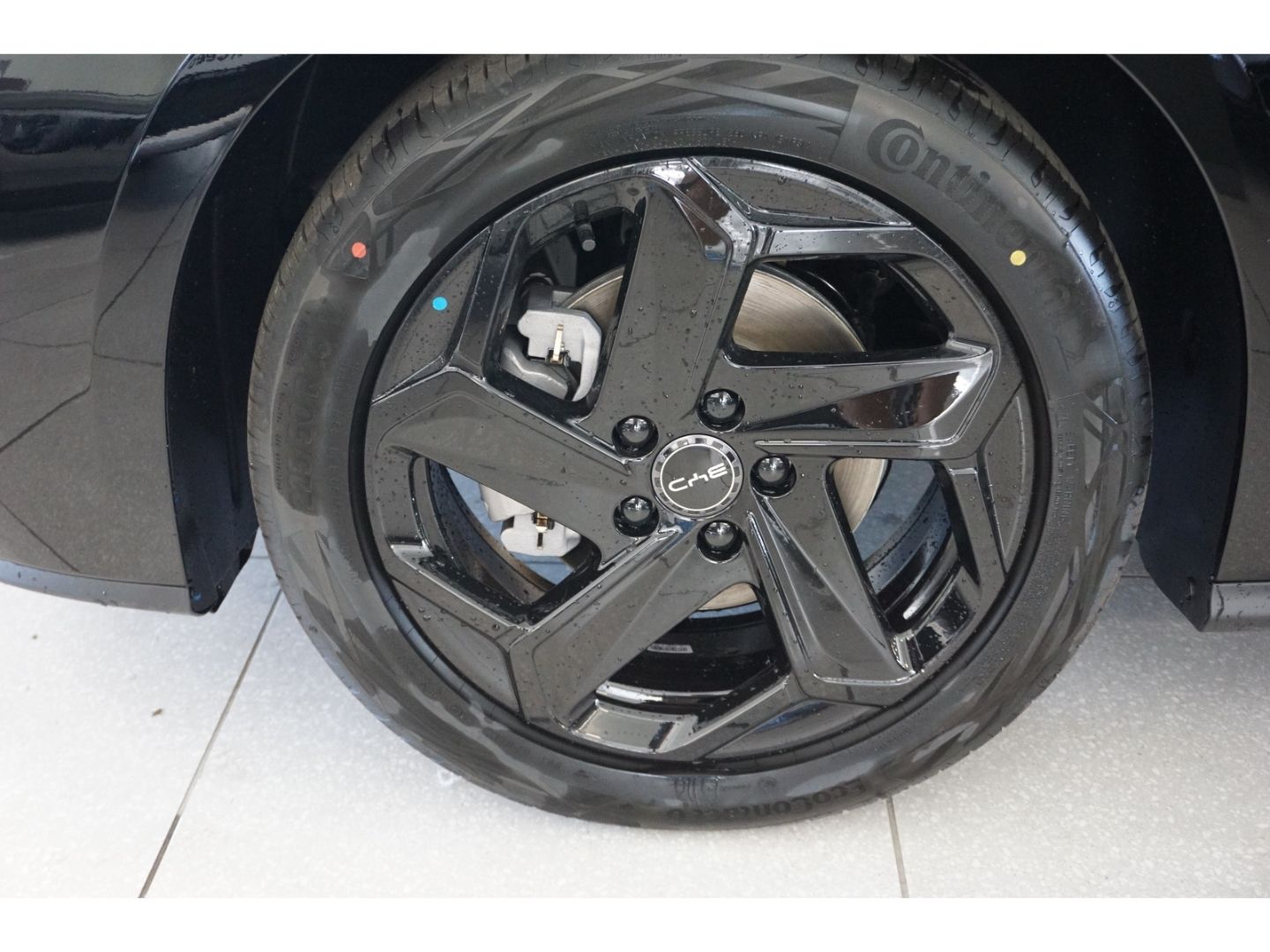 BYD SEAL 6