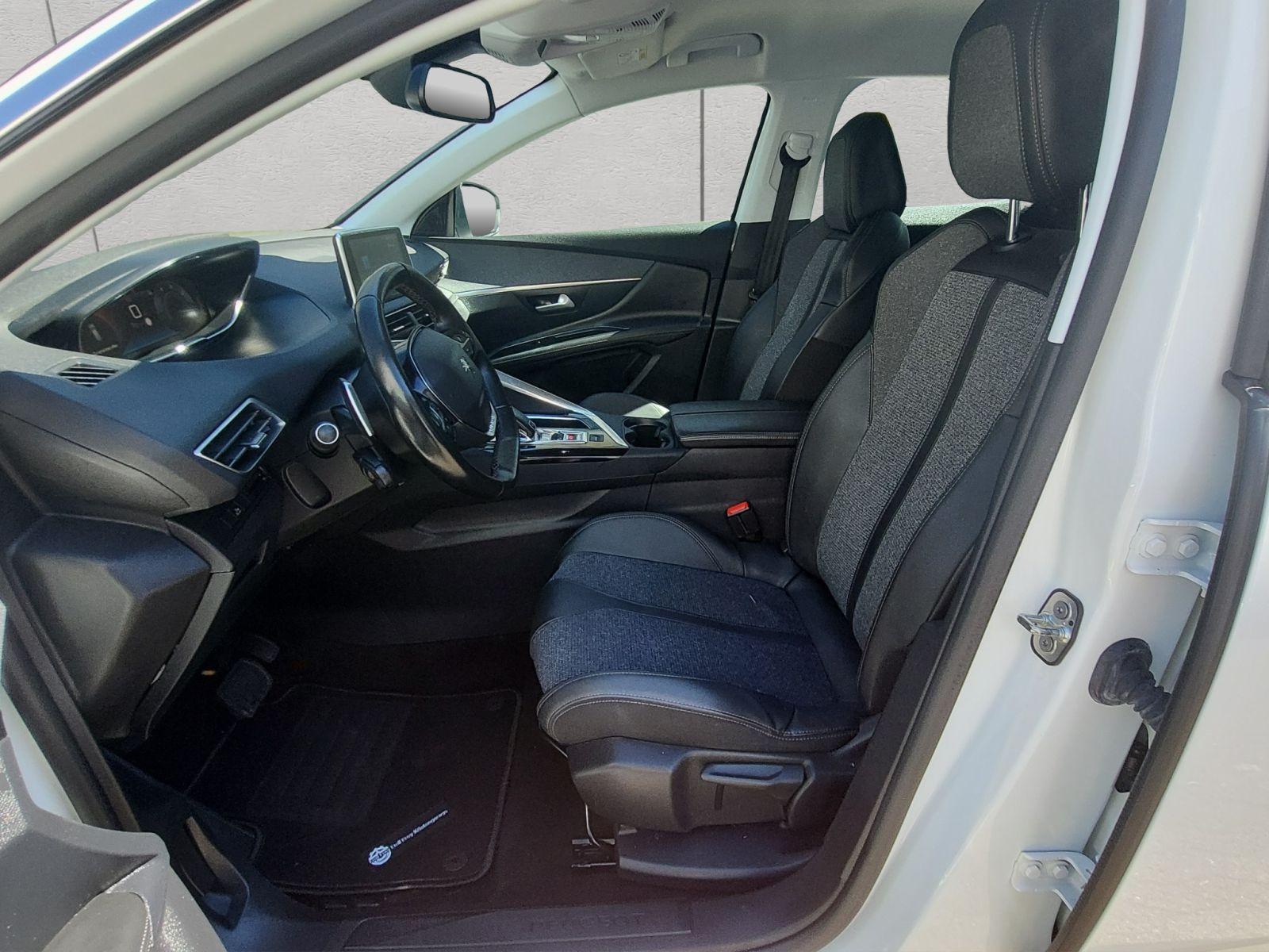 Peugeot 3008 BlueHDI Allure Automatik AHK LED NAVI
