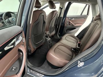 Fahrzeugabbildung BMW X1 xD20d xLine H/K Navi+ Sportsitze Komfort HUD