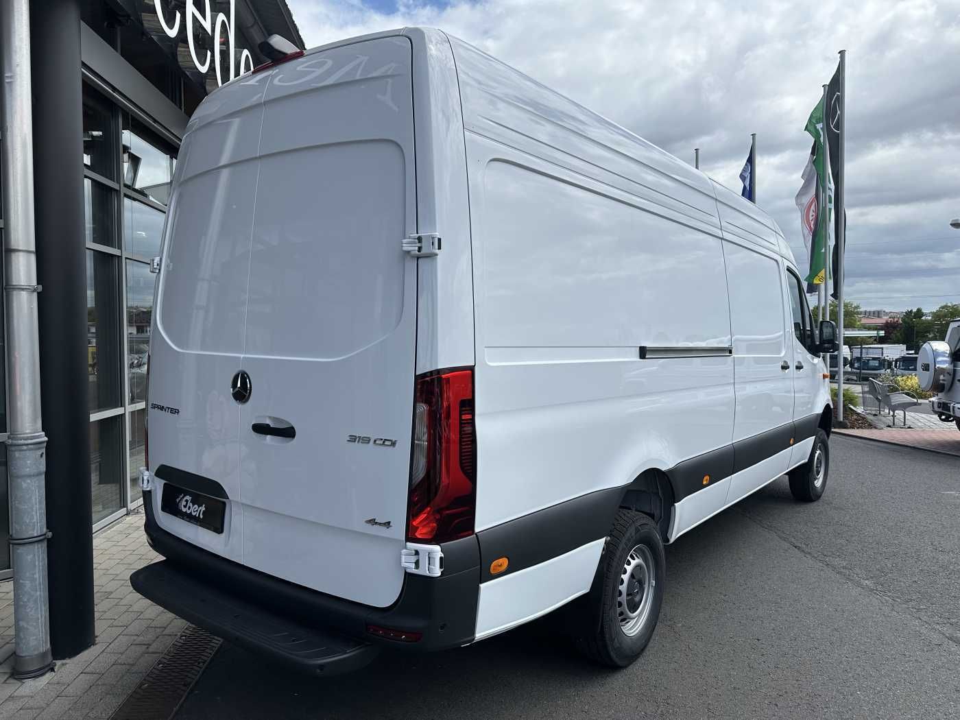 Fahrzeugabbildung Mercedes-Benz Sprinter 319 CDI 4x4 4325 Kamera LED SHZ MBUX