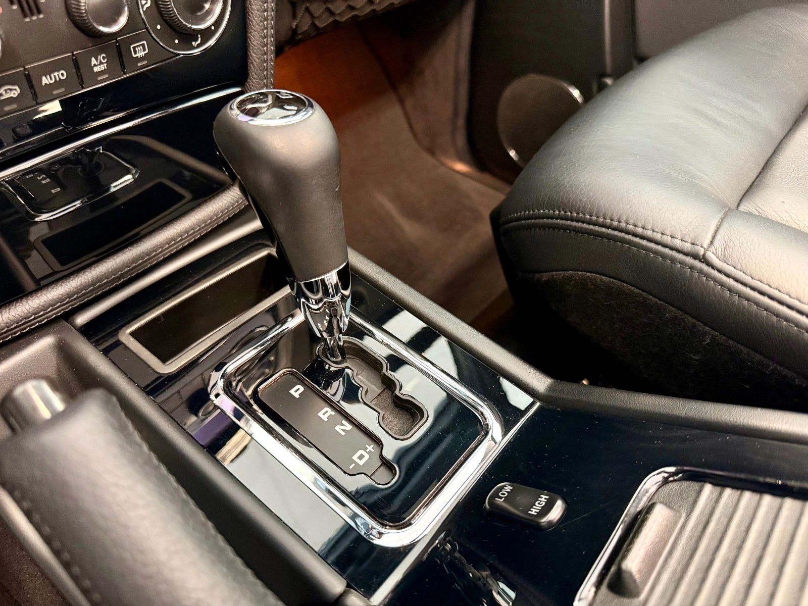 Fahrzeugabbildung Mercedes-Benz G 500 Cabrio - DESIGNO - COMAND