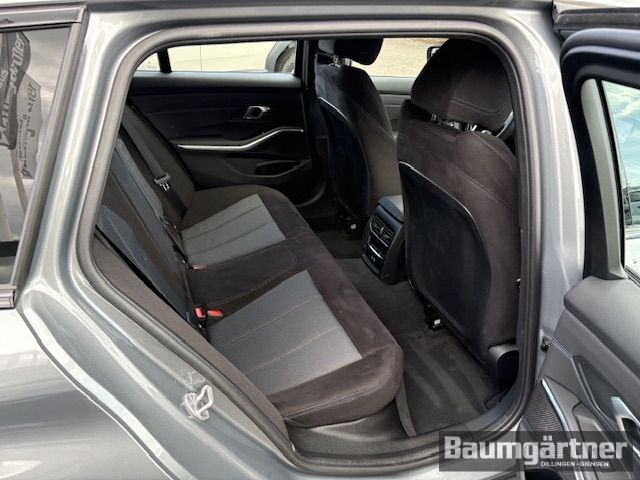 Fahrzeugabbildung BMW 330 i xDrive M-Sport Touring Kamera/ACC/Sitzh.