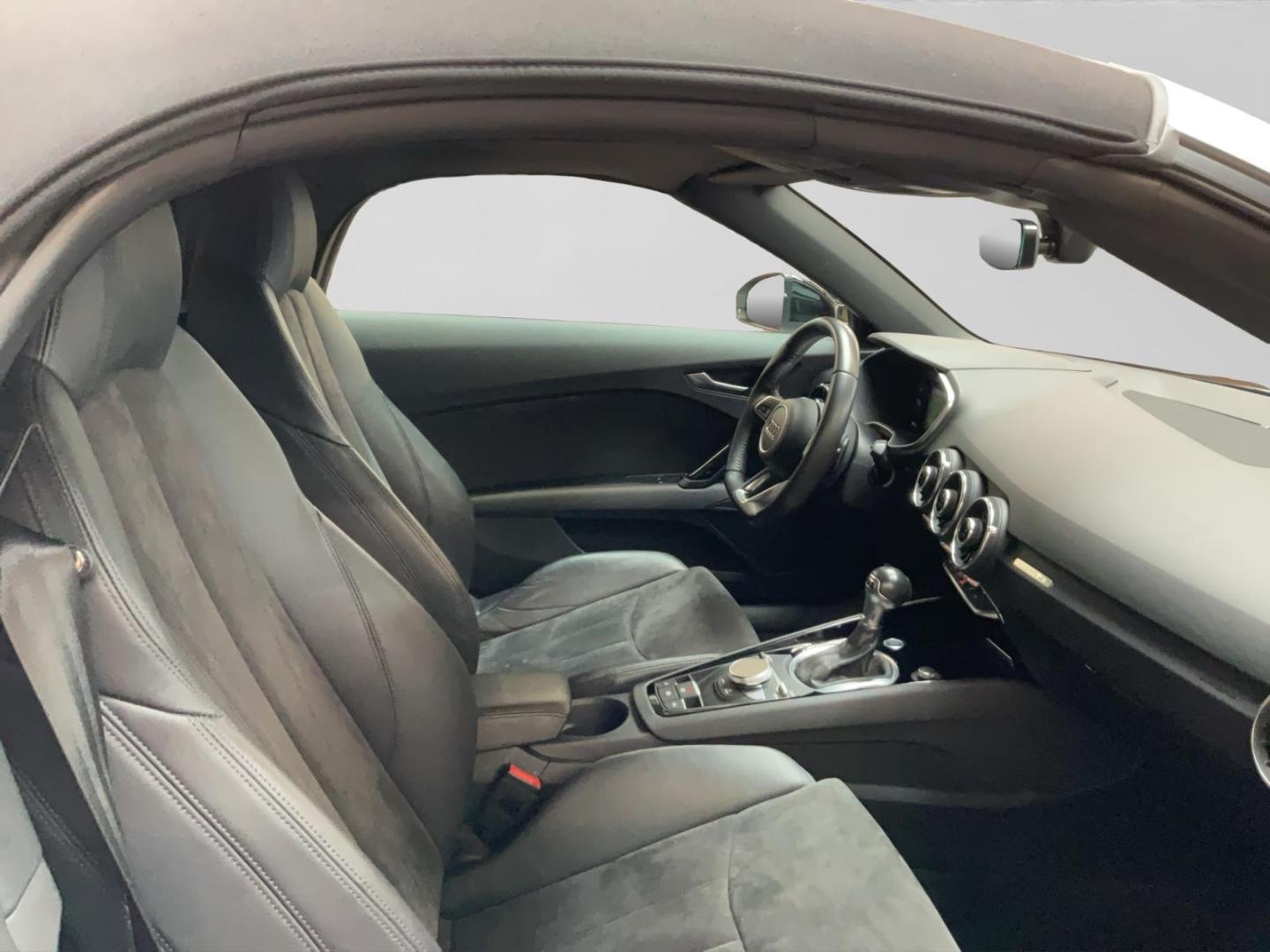 Audi TT Roadster 45 2.0 TFSI Alu LED Navi Optik-Paket