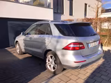 Mercedes-Benz ML 350 BlueTEC 4MATIC Edition 1 Edition 1 - Mercedes-Benz Geländewagen aus dem Jahr 2011