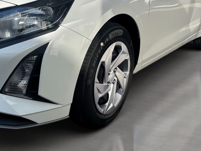 Fahrzeugabbildung Hyundai i20 FL (MY25) 1.2 Select Navi Kamera Einparkhilf