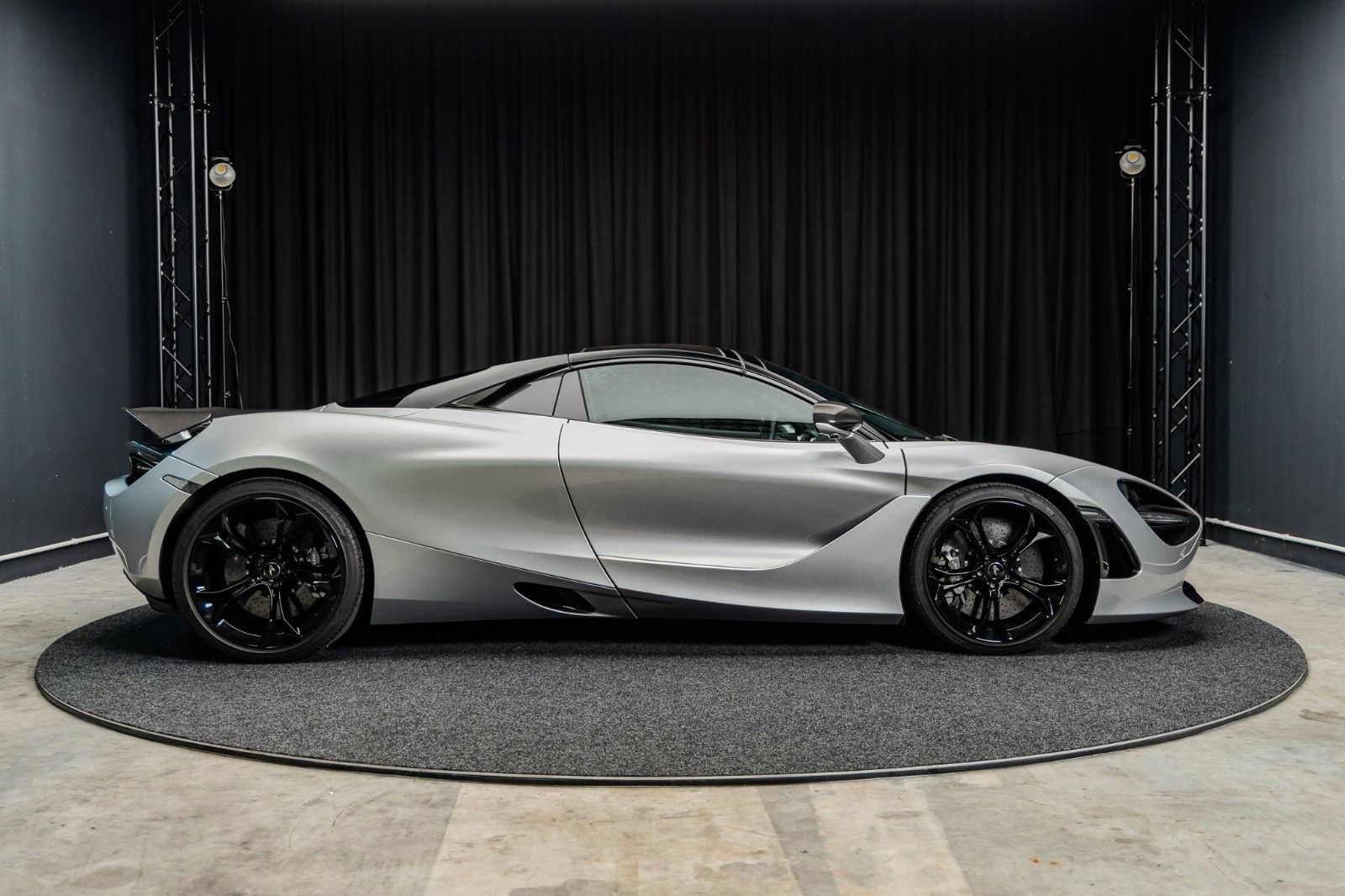 Fahrzeugabbildung McLaren 720S Spider + Scheckheft + Service Neu + Top Zus