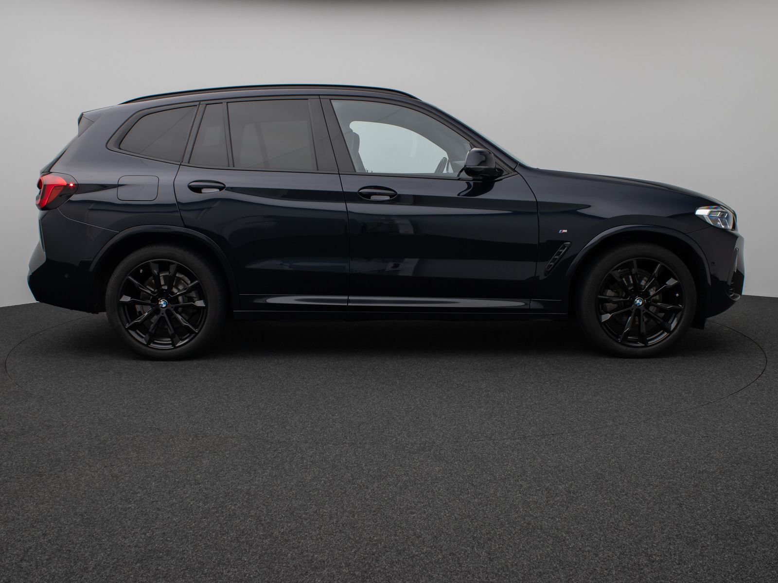 Fahrzeugabbildung BMW X3 xD20d M Sport Panorama Kamera Laser HUD HiFi
