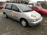 Nissan Prairie Pro SLX - Nissan Prairie mit Benzin-Antrieb: Kleinbus, Pro
