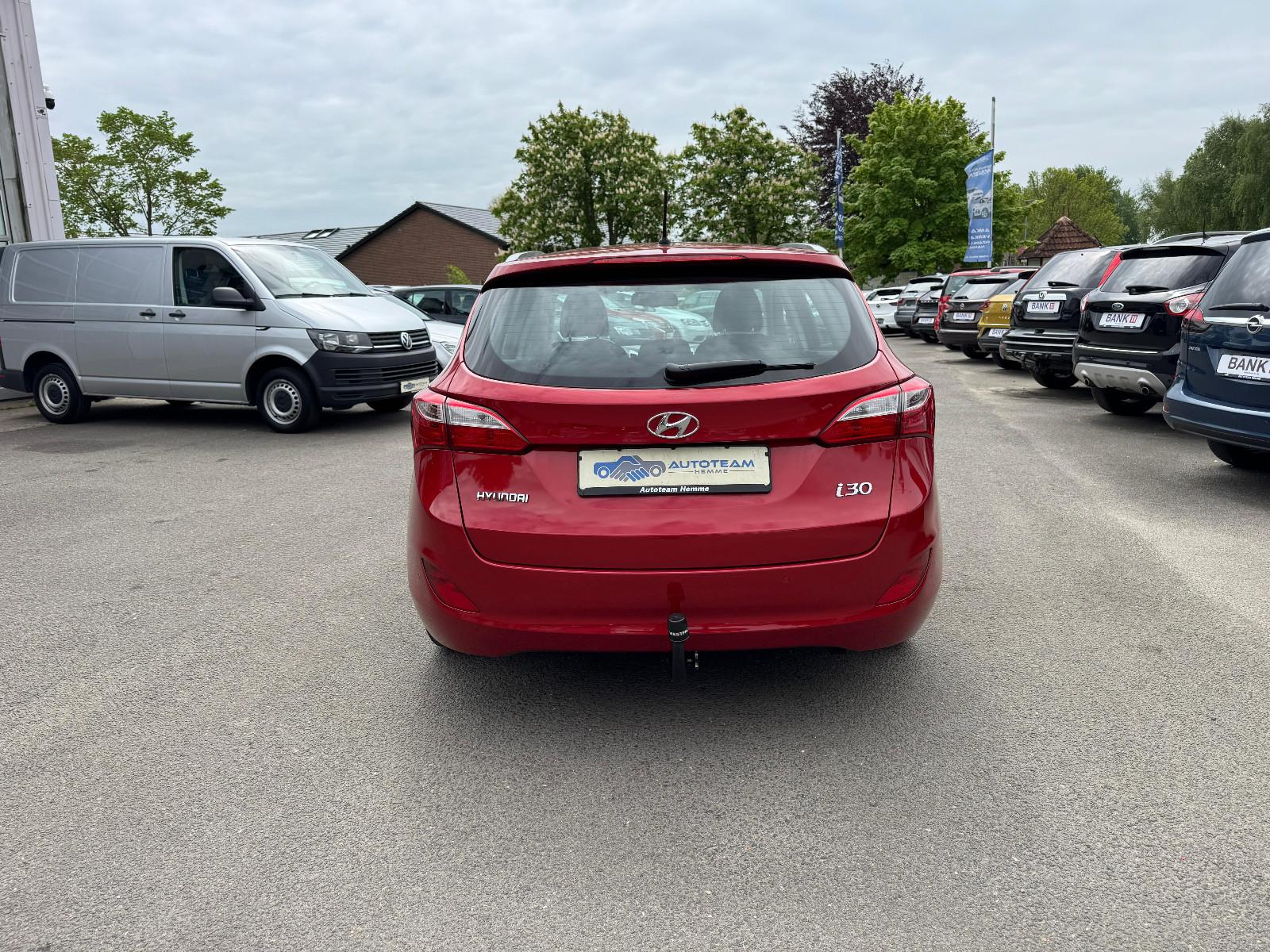 Hyundai i30 1,6L AUTOMATIK/AHK/TÜV/KLIMA/TEMPOMAT/MFL
