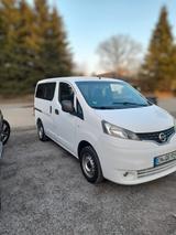 Nissan NV200 - Nissan NV200 aus 2010