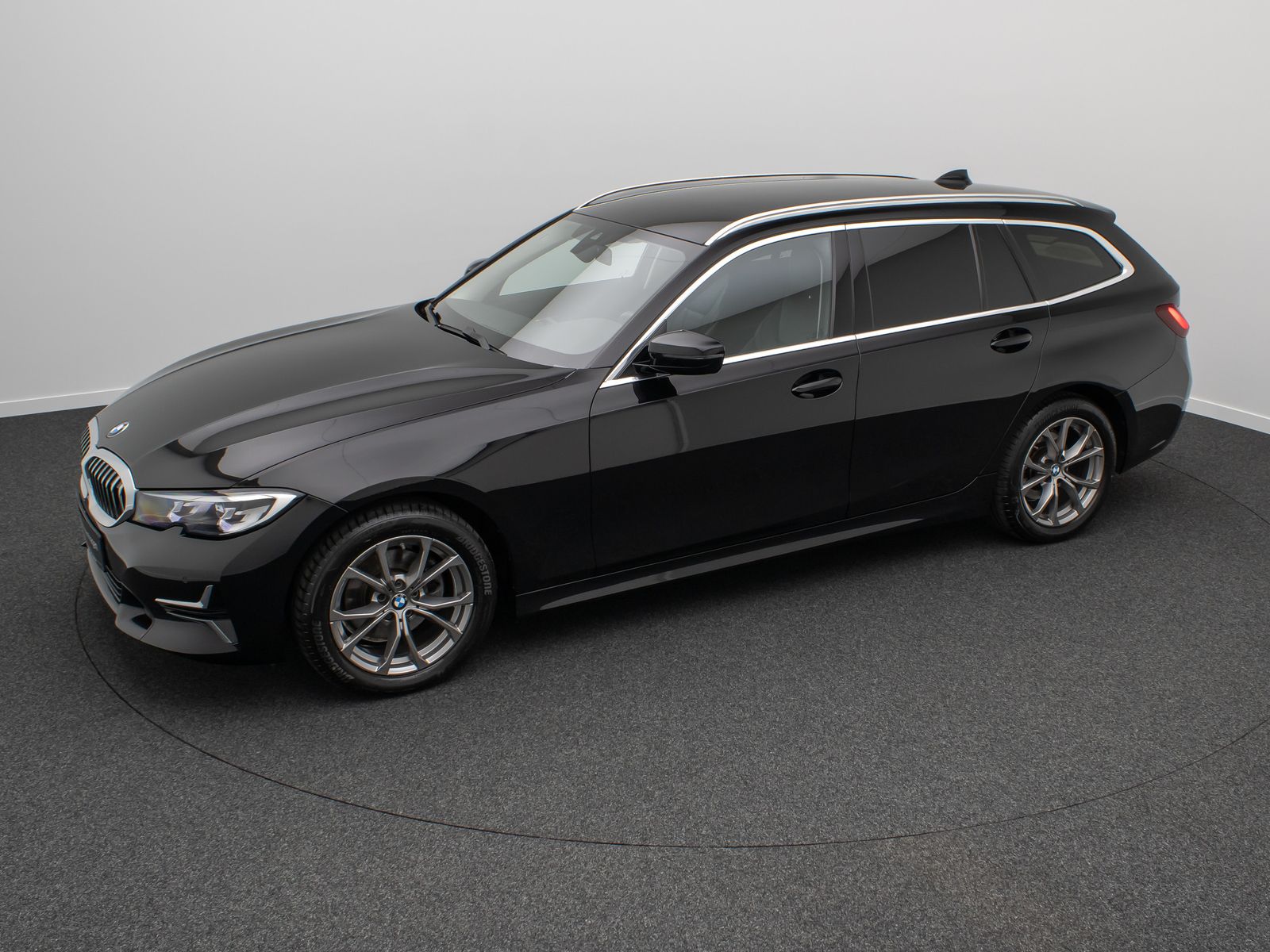 Fahrzeugabbildung BMW 320d Luxury Line DAB Leder Komfort HiFi Sport