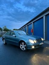 Mercedes-Benz E 240 CLASSIC Classic - Mercedes-Benz E 240 aus 2002