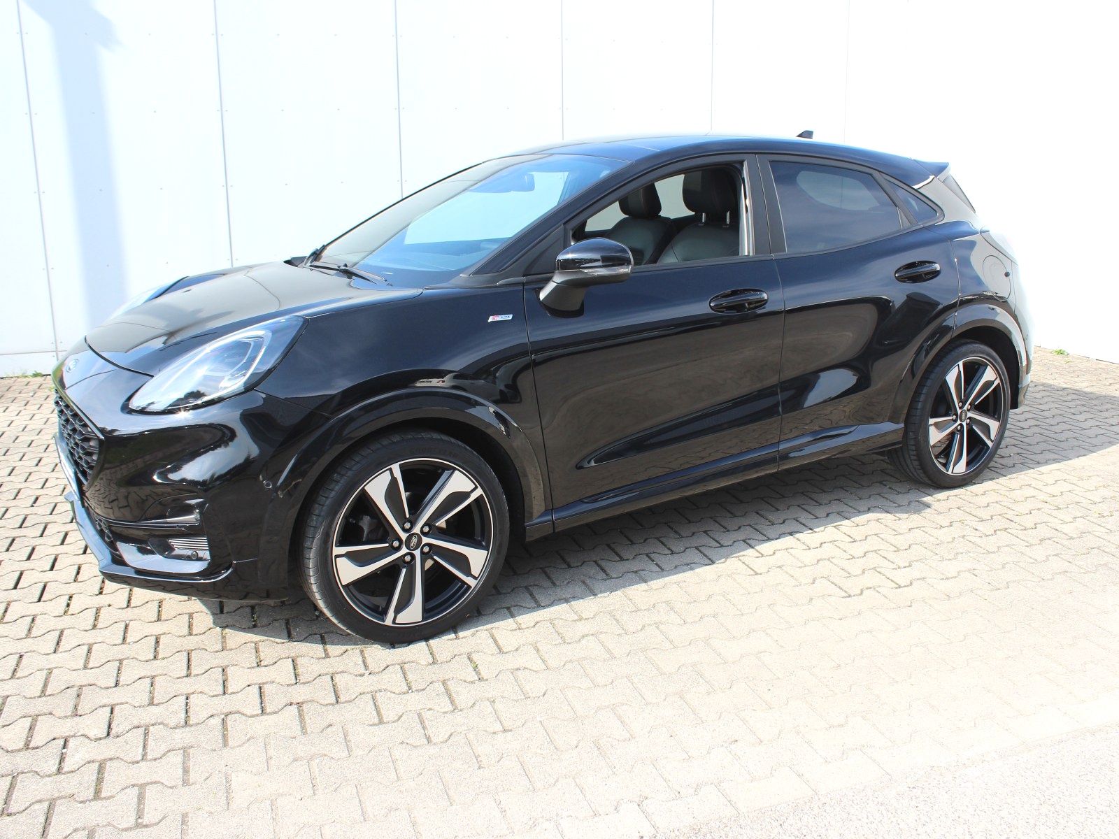 Fahrzeugabbildung Ford Puma ST-Line X 1,0 EcoBoost Mild Hybrid