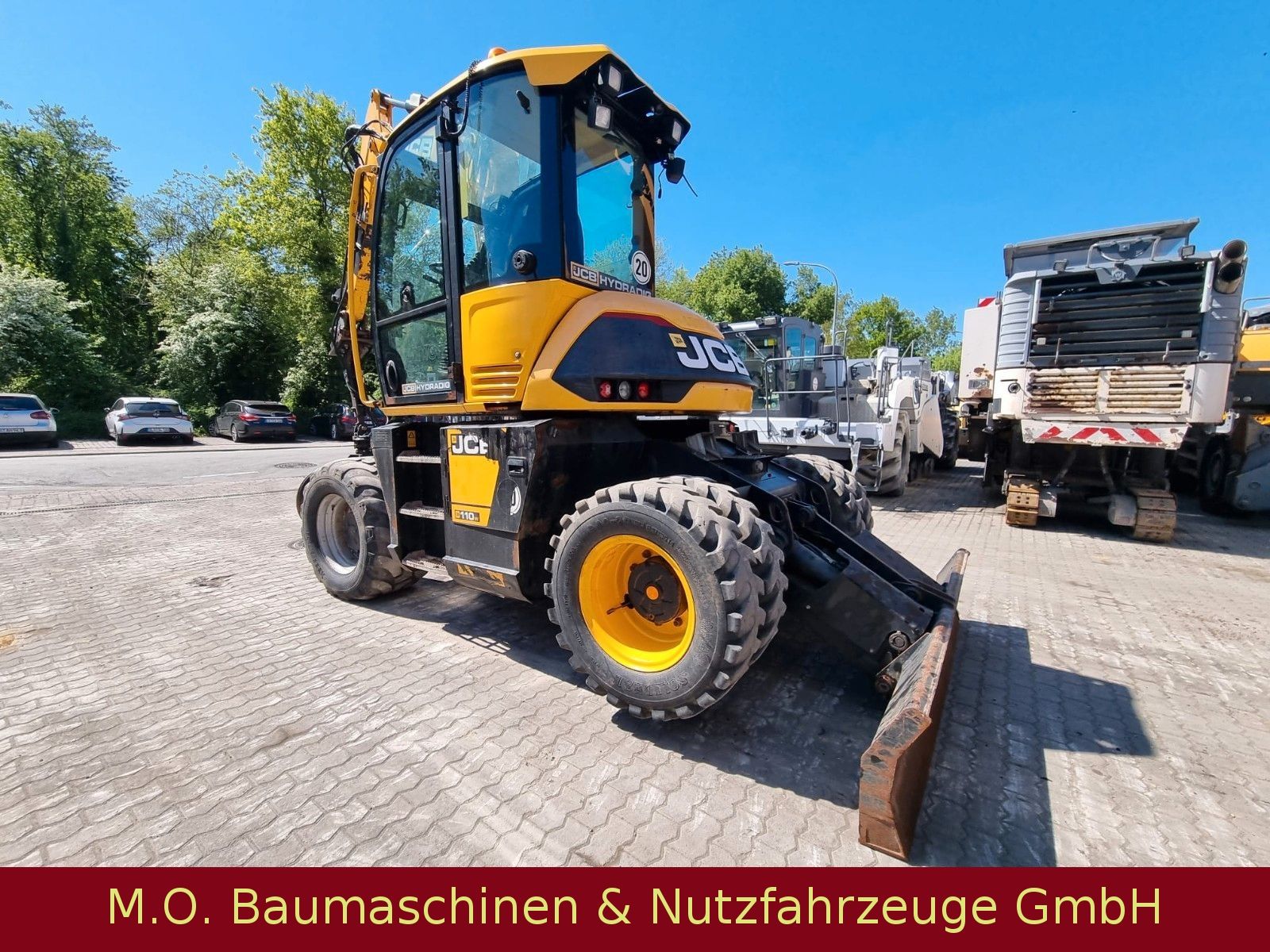 Fahrzeugabbildung JCB 110 W Hydradig / Holzgreifer / 2x Tieflöffel