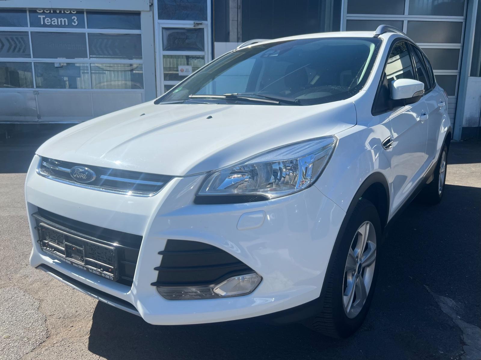 Ford Kuga1,5EcoBoost110kW6.Gang/Leder/NAVI/AHK/1.Hand