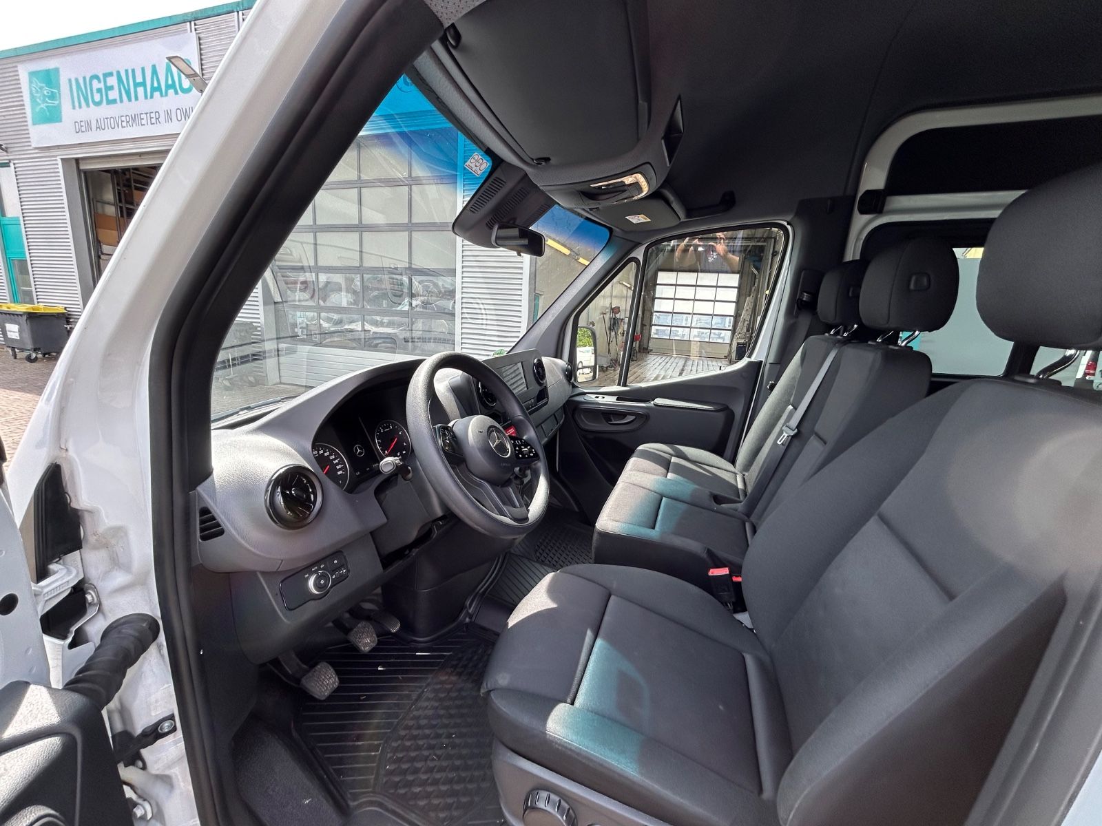 Fahrzeugabbildung Mercedes-Benz Sprinter III Tourer 317 CDI Kamera Navi AHK