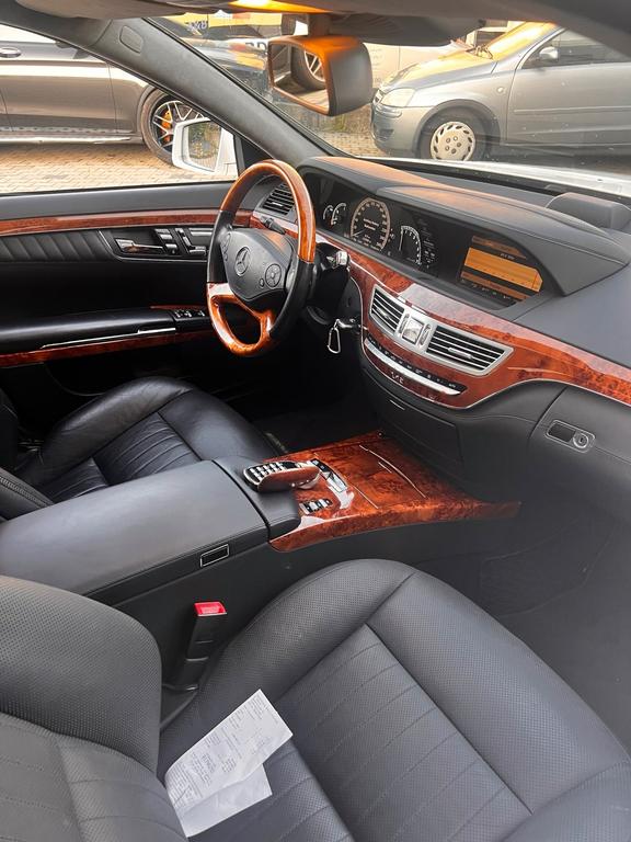 Mercedes-Benz S 600