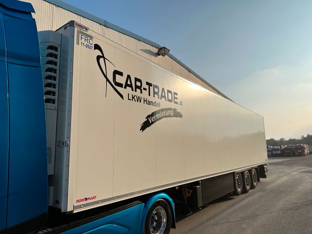 Schmitz Cargobull SKO 24  Cool V7  Pharma  DoppelStock Trennwand