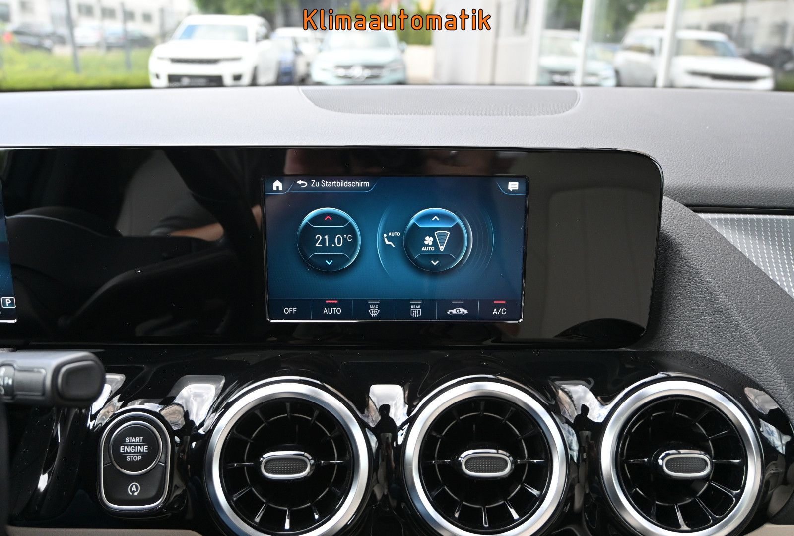 Fahrzeugabbildung Mercedes-Benz GLA 200 d 4MAT. Progressive °AHK°PANORAMA°