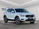 Volvo XC40 2,0 AUTOM. AWD 4x4 PANORAMA LEDER GARANTIE - Volvo mit Benzin-Antrieb
