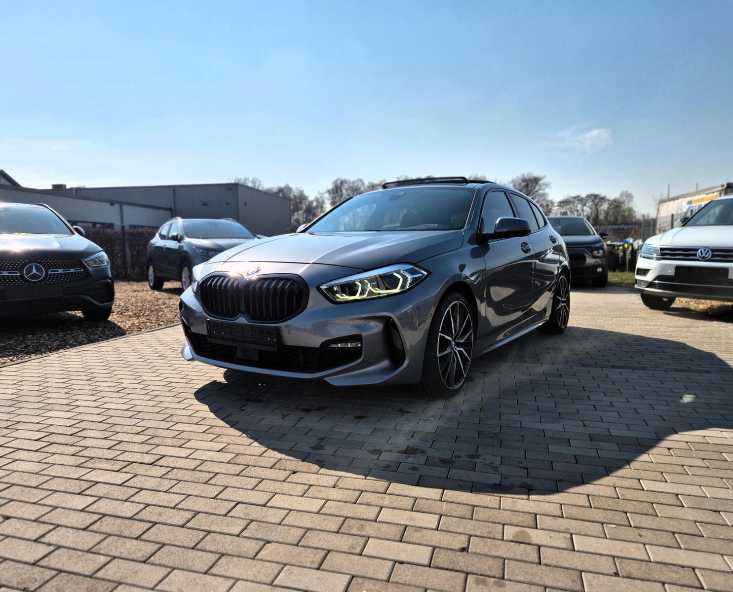 BMW 118i Aut. M Sport/LED/NAVI/HEAD-UP/PANO/ALU 19"