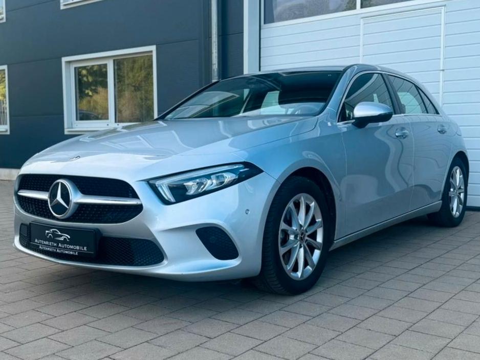 Mercedes-Benz A 220 SITZHEIZUNG/NAVI-PREMIUM/VIRTUAL COCKPIT