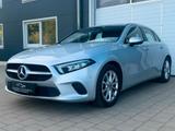 Mercedes-Benz A 220 SITZHEIZUNG/NAVI-PREMIUM/VIRTUAL COCKPIT - silberne Mercedes-Benz A 220