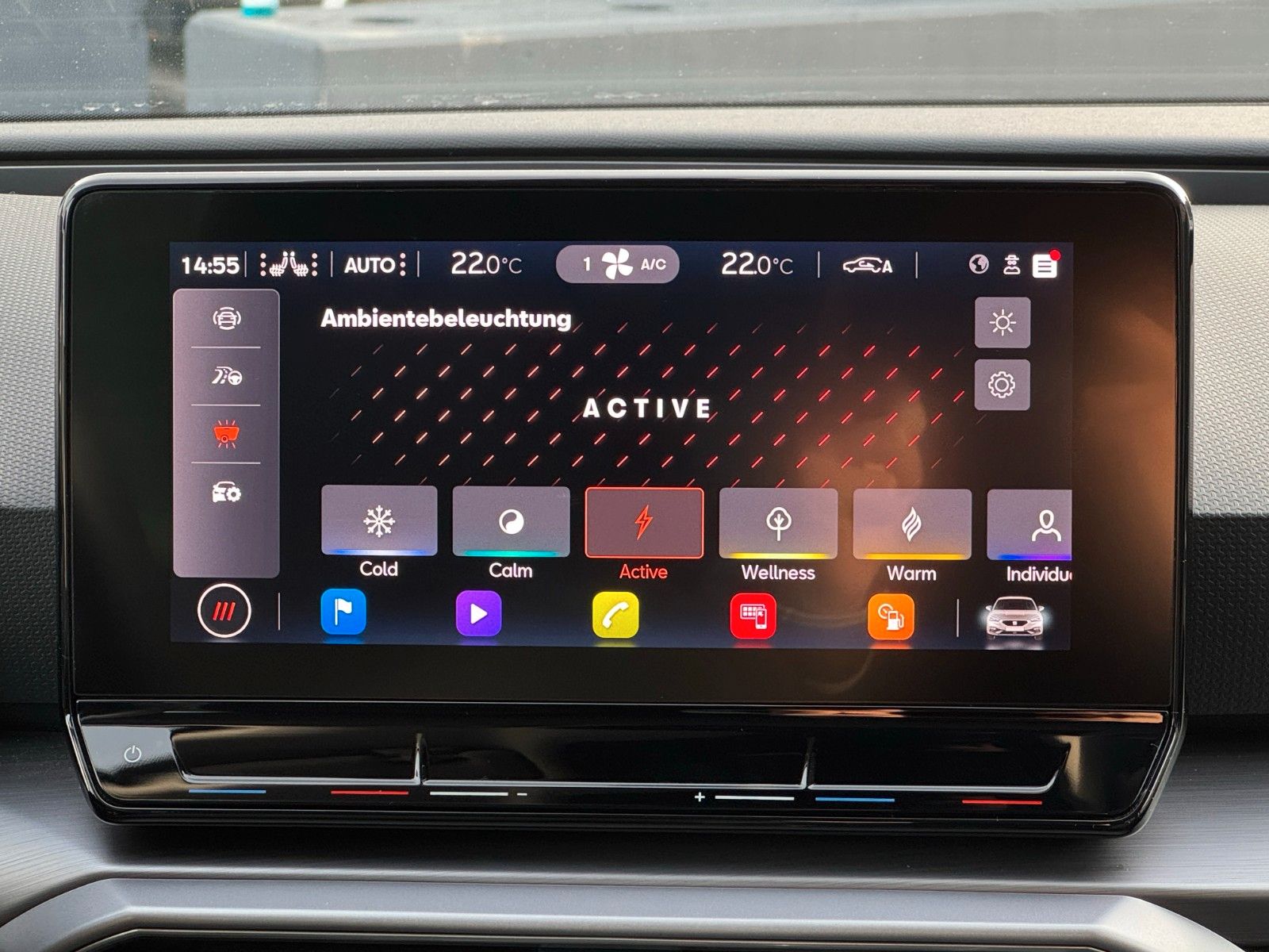 Fahrzeugabbildung SEAT Leon 1.5 TSI FR ACC LED VC SHZ LHZ Kam Ambiente