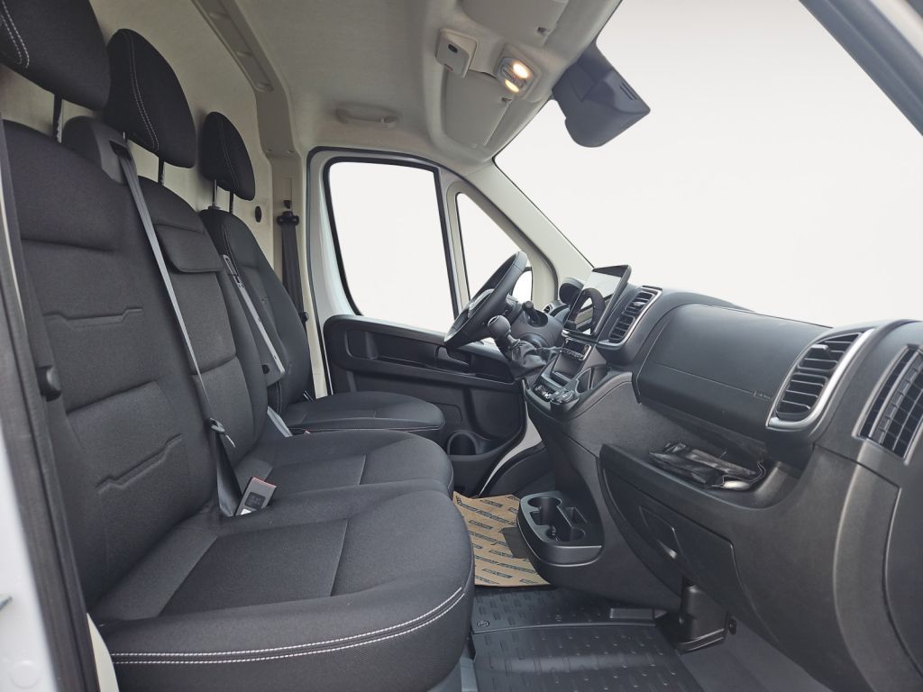 Fahrzeugabbildung Opel Movano Cargo 2.2 BlueHDi 140 L3H2 VA verstärkt