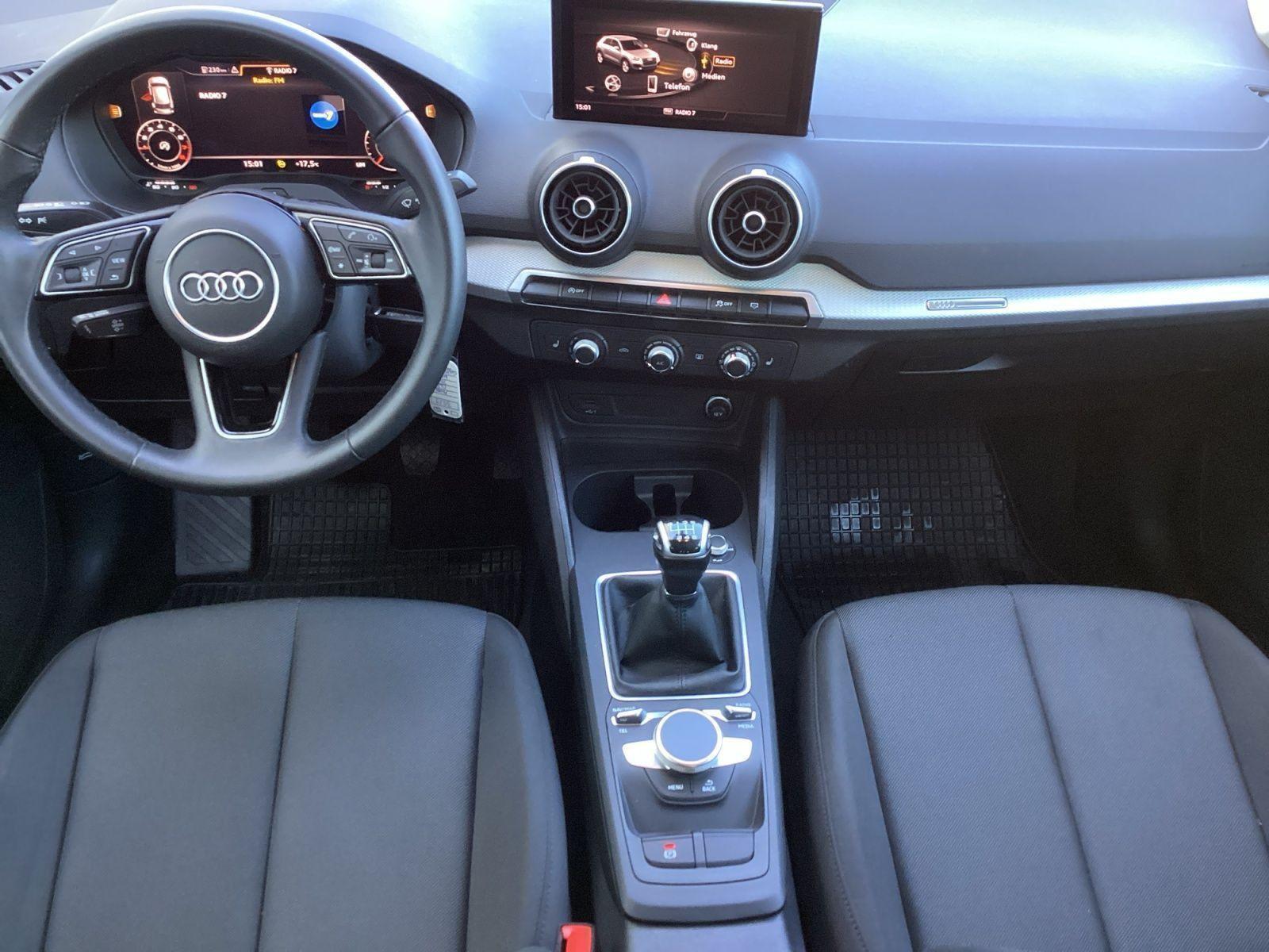 Audi Q2 30 TFSI, LED, PDC, MFL, CarPlay, Sitzh., миниатюра 7