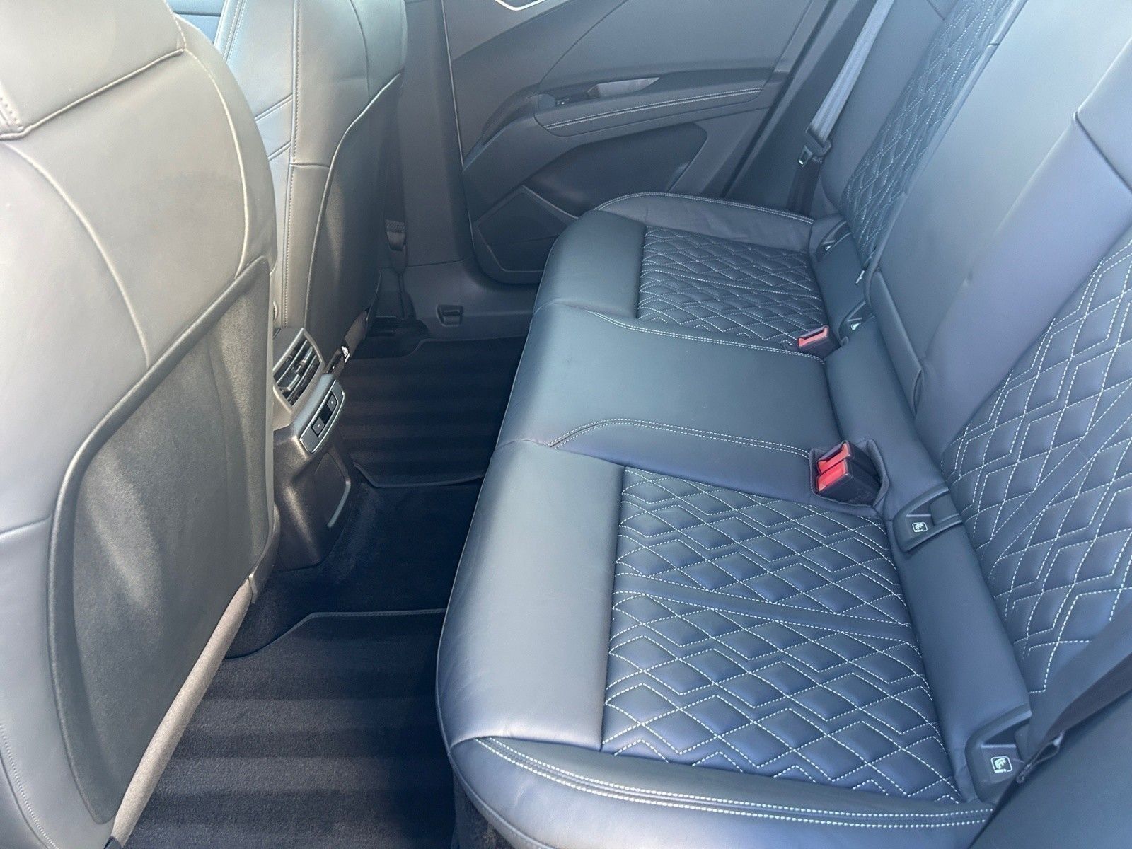 Audi Q4 e-tron - Bild 13