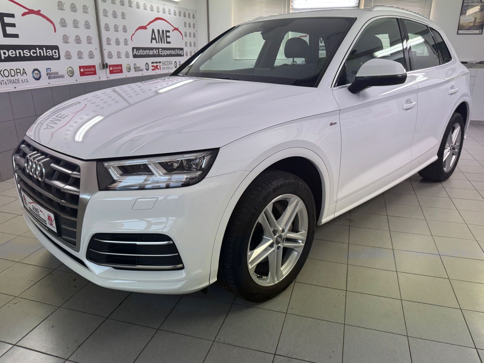 Audi Q5 quattro S-Line MMI Navi Kamera Voll-LED 19 foto 9