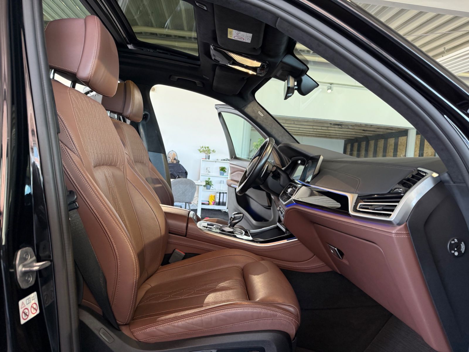 Fahrzeugabbildung BMW X5 xDrive40d M Sport*AHK*StandHz*SkyL*H/K*Laser*