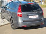 Hyundai i30 cw 1,6 Comfort Blue - Hyundai i30 mit Benzin-Antrieb: Kombi, 1.6