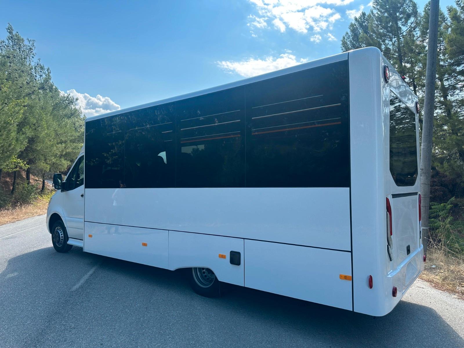 Mercedes-Benz 30 Sitzer Schul- Transferbus 519 Lagerfahrzeug