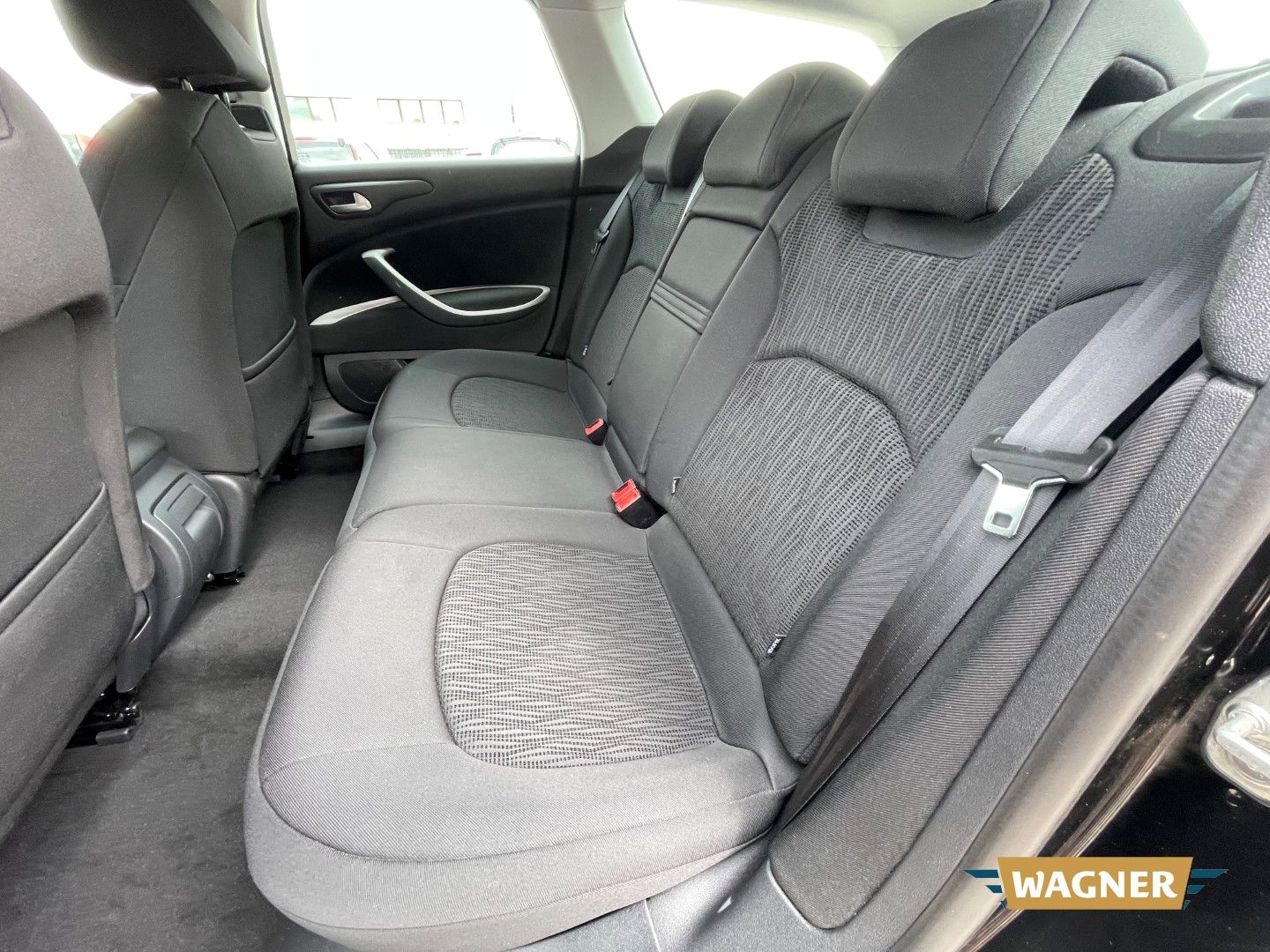 Fahrzeugabbildung Citroën C5 Tourer 1.6 HDi 115 FAP Automatik Navi