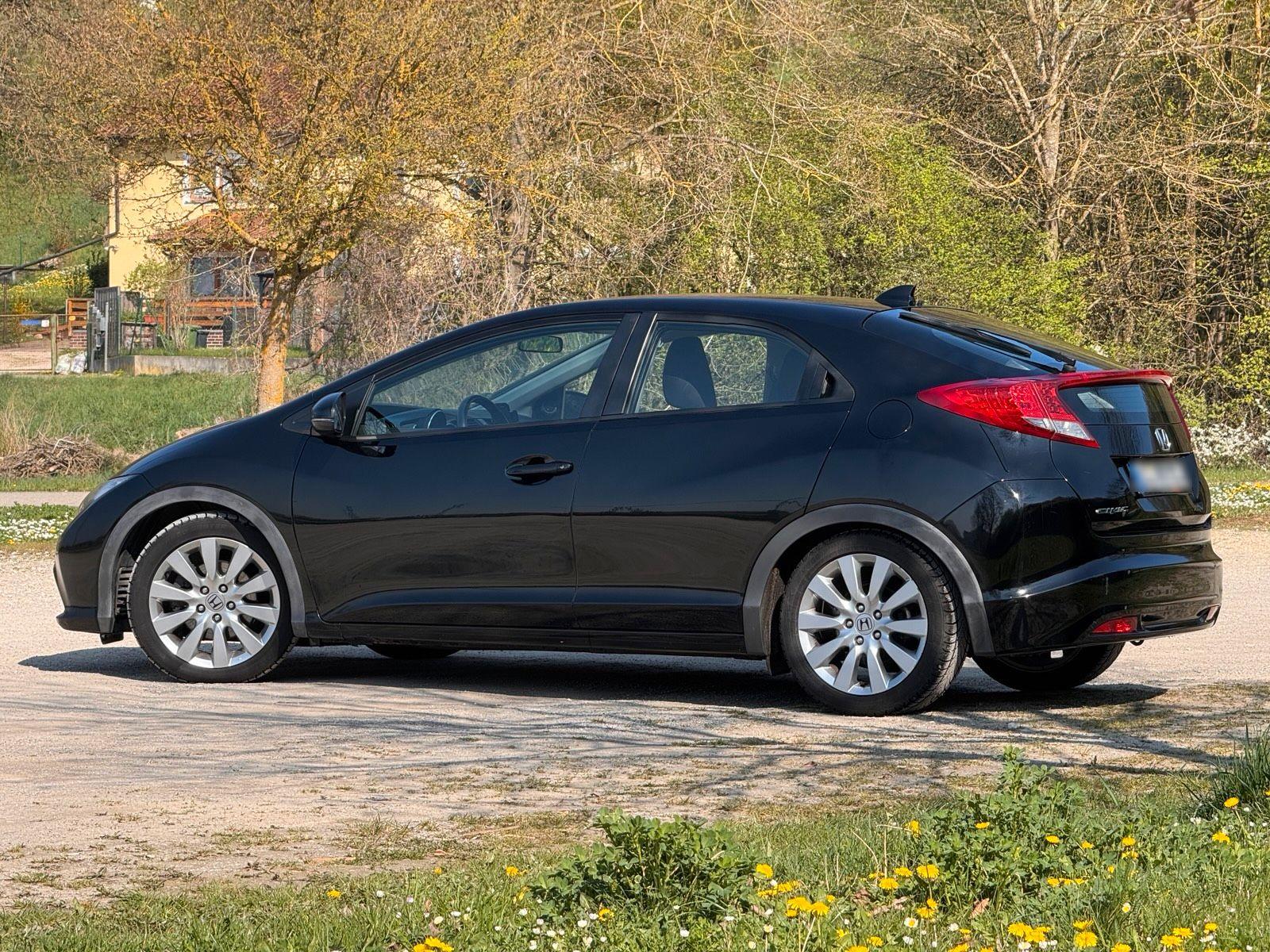 Honda Civic 2012 — photo 5