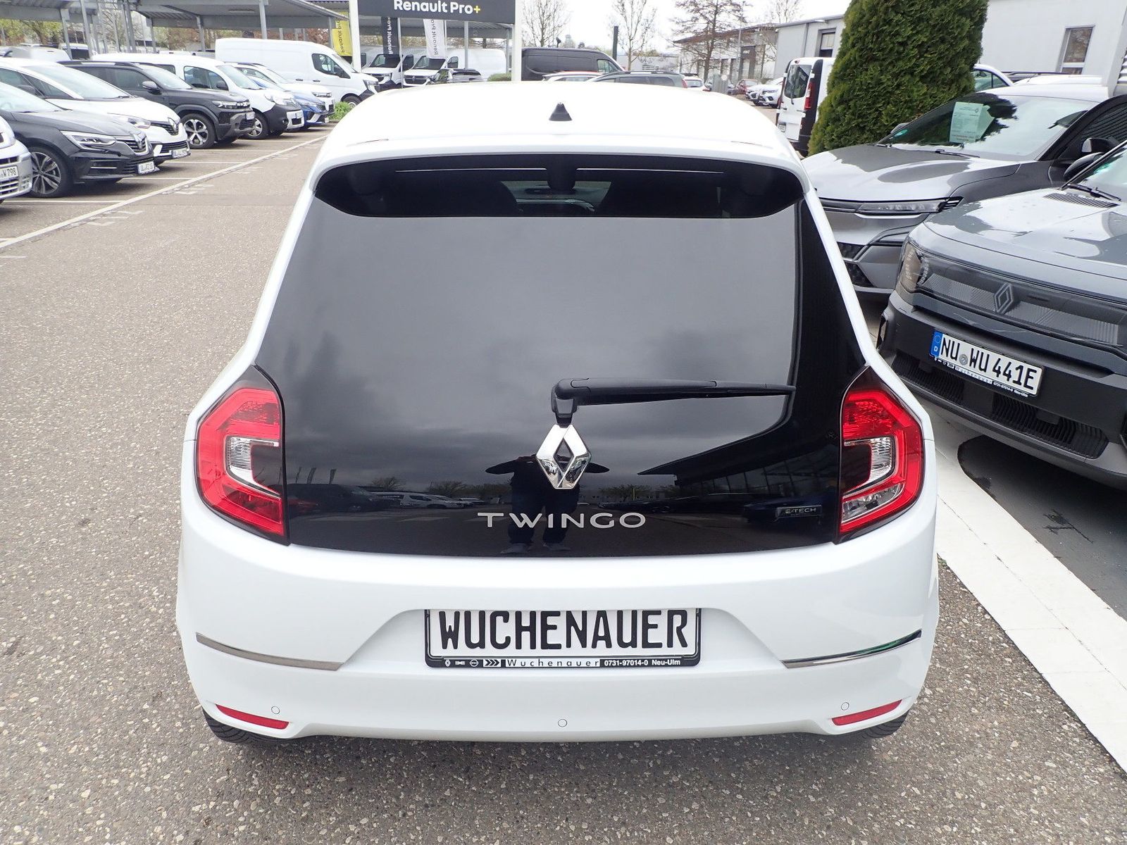 Fahrzeugabbildung Renault Twingo Techno Electric URBAN NIGHT