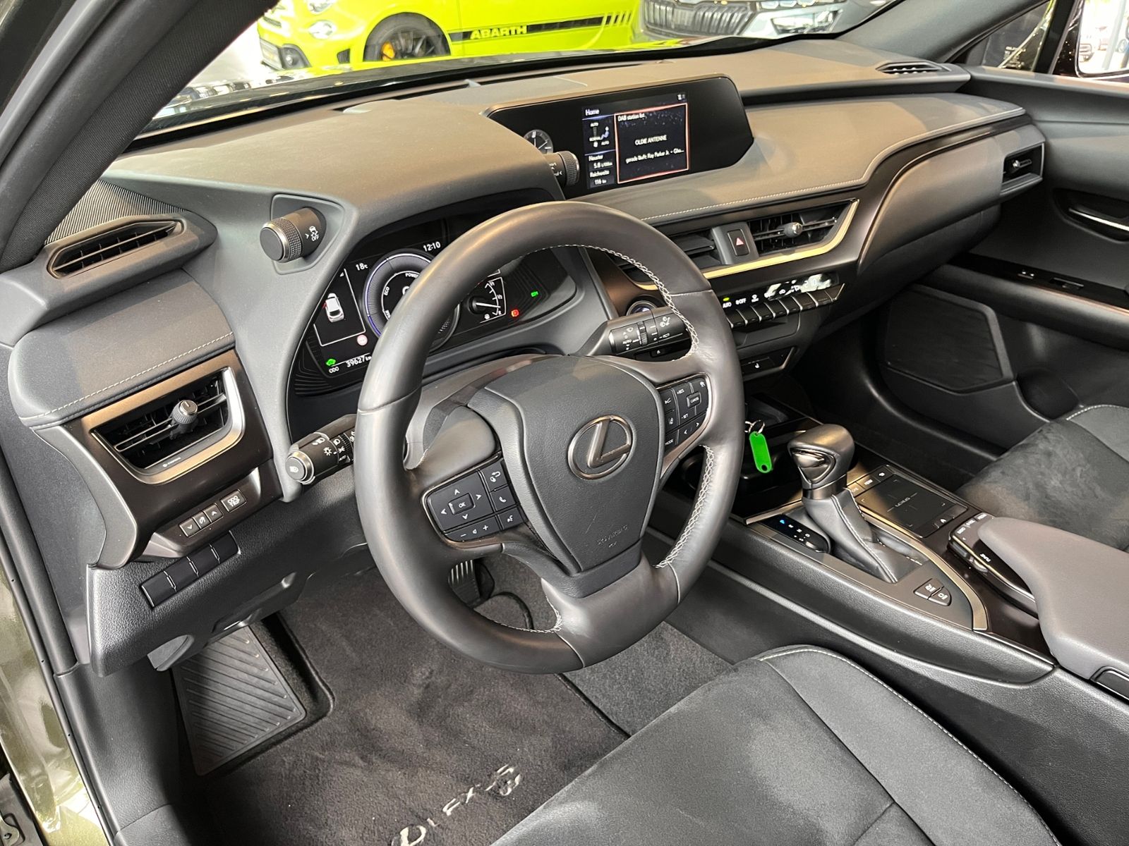 Fahrzeugabbildung Lexus UX 250 h Style Edition RFK Full Link LED AHK