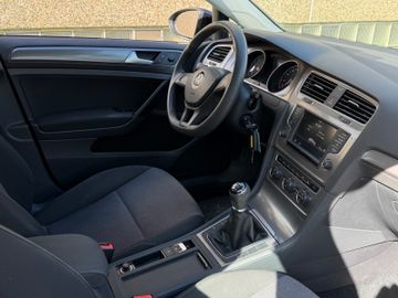 Volkswagen Golf - 4