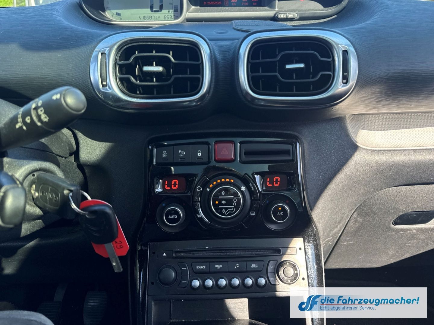 Fahrzeugabbildung Citroën C3 Picasso Exclusive 1,6HDi Pano TÜV 05/27 *EXPO