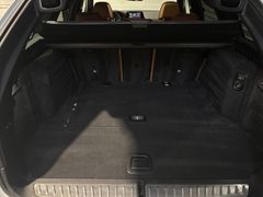 Fahrzeugabbildung BMW 530d Sport Line -- ACC/ Pano/ AHK/ STHZG/ 19LM