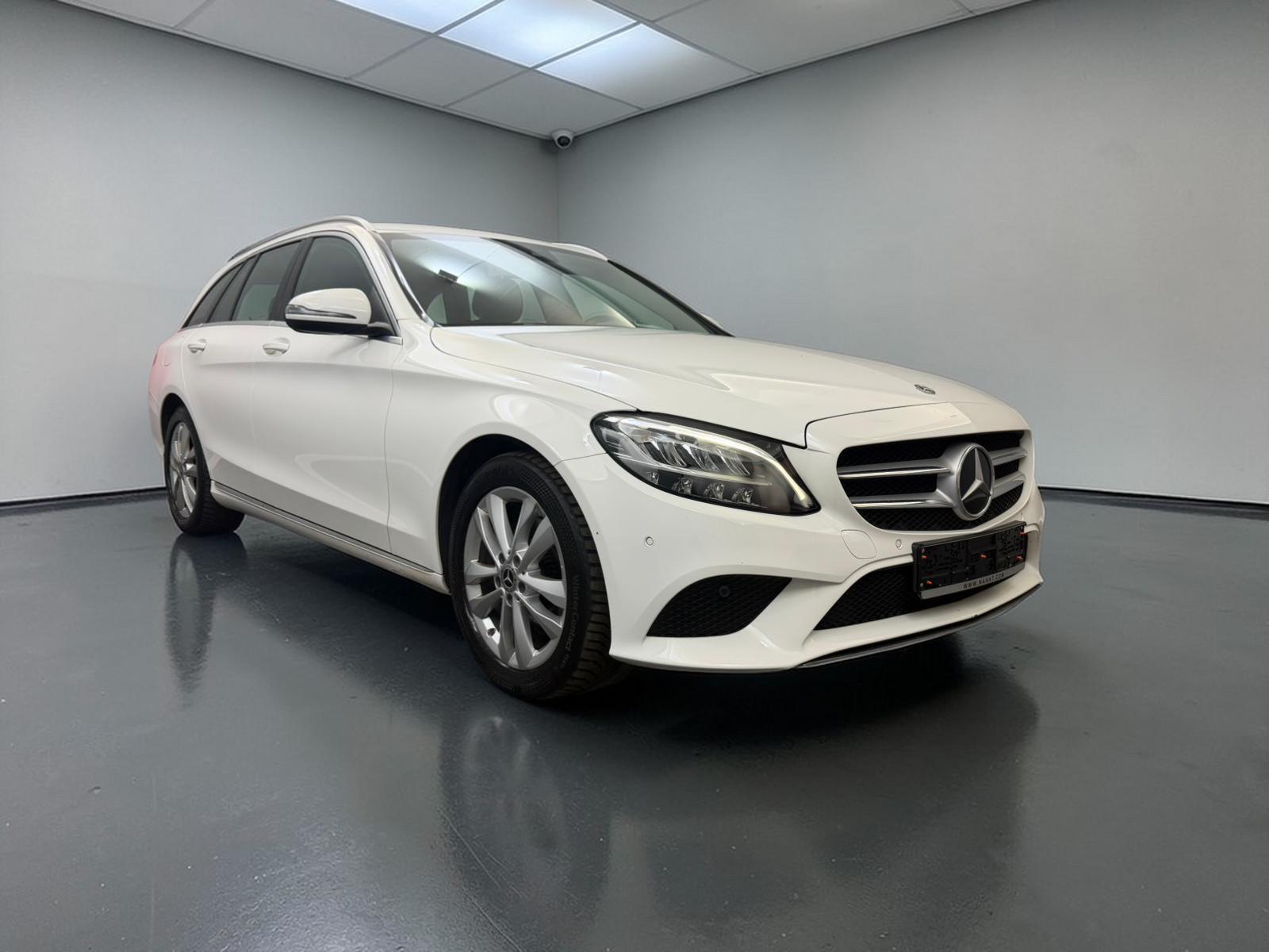 Mercedes-Benz C 180 T  Avantgarde LED*IHC*CARPLAY*KEYLESS*TOP