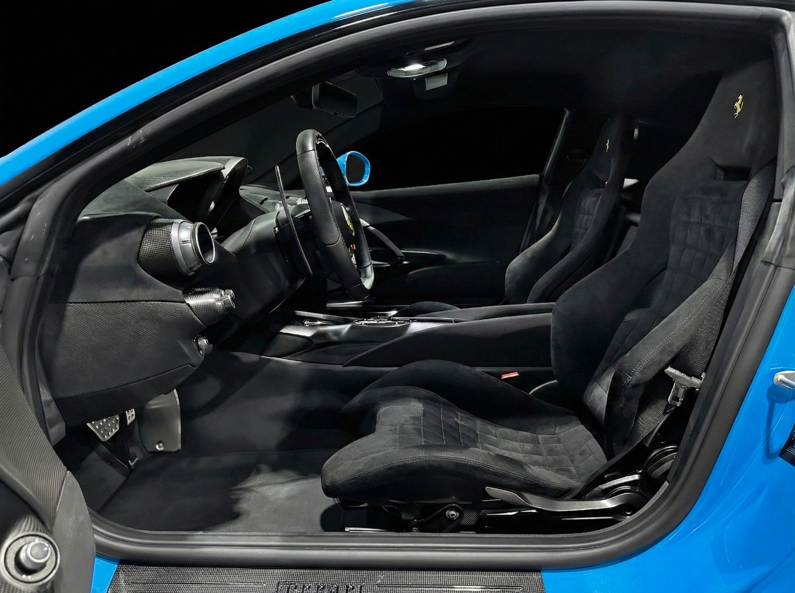 Fahrzeugabbildung Ferrari 812 Competizione | LIFT | Carbon Rims