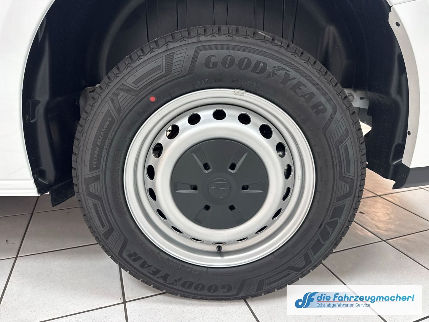 Fahrzeugabbildung Volkswagen Transporter Kasten 2.0 TDI 81 kW KR EU6e eFH ZV
