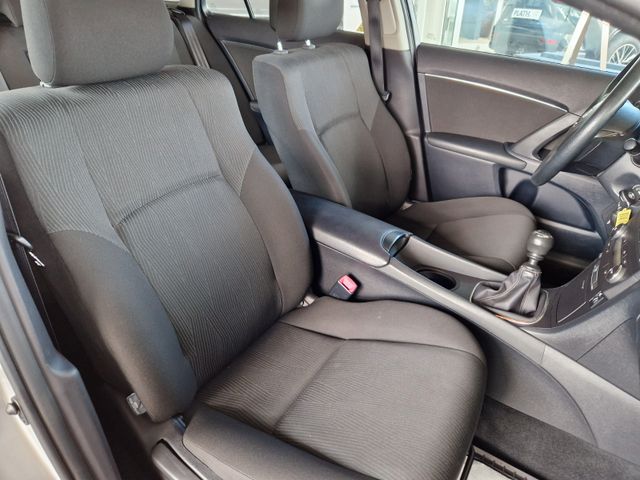 Toyota Avensis  Combi Sol 1.6